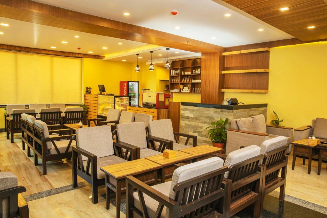 Hotel Shaara Pokhara Zewnętrze zdjęcie