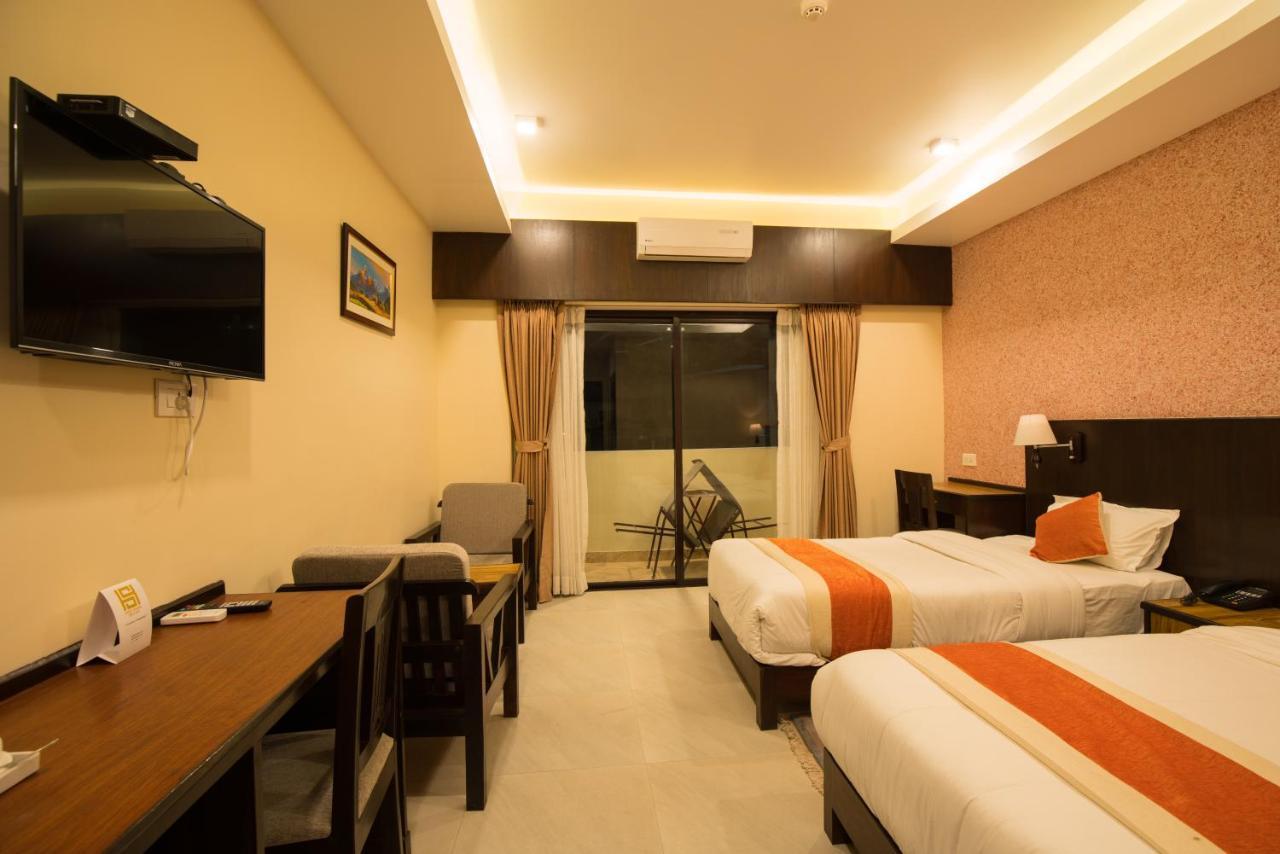 Hotel Shaara Pokhara Zewnętrze zdjęcie